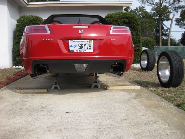 03-All_Wheels_Off