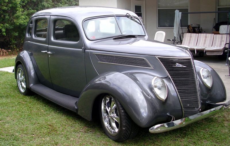 1937 Ford Streetrod