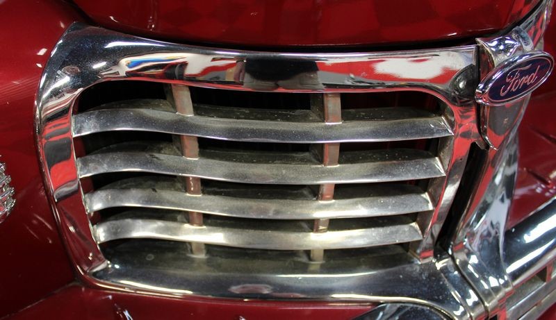 1947 Lincoln Zephyr Coupe - Autogeek Mike Phillips