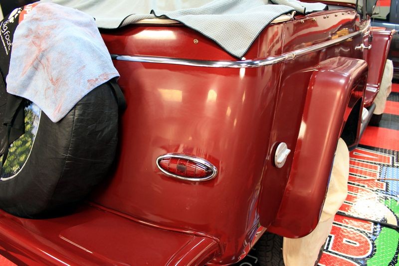 1948 Willys Jeepster Wetsanding Class at Autogeek with Mike Phillips