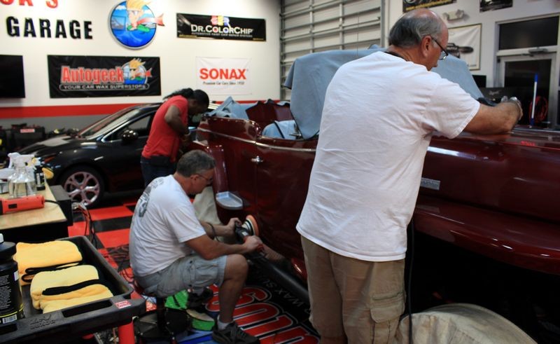 1948 Willys Jeepster Wetsanding Class at Autogeek with Mike Phillips