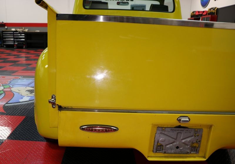 1954 Fat Fender Ford F100 Mike Phillips Detailing Class