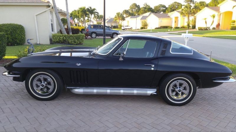 1965_Vette_Coupe_001