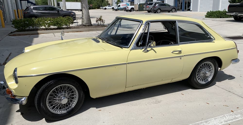 1968_MGBGT_01