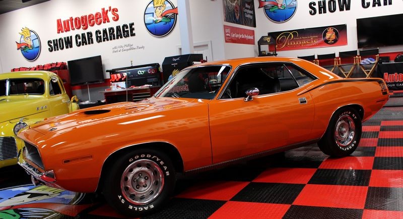 1970 Cuda detailed by Mike Phillips at Autogeek