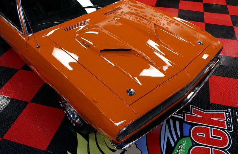 1970 Cuda detailed by Mike Phillips at Autogeek