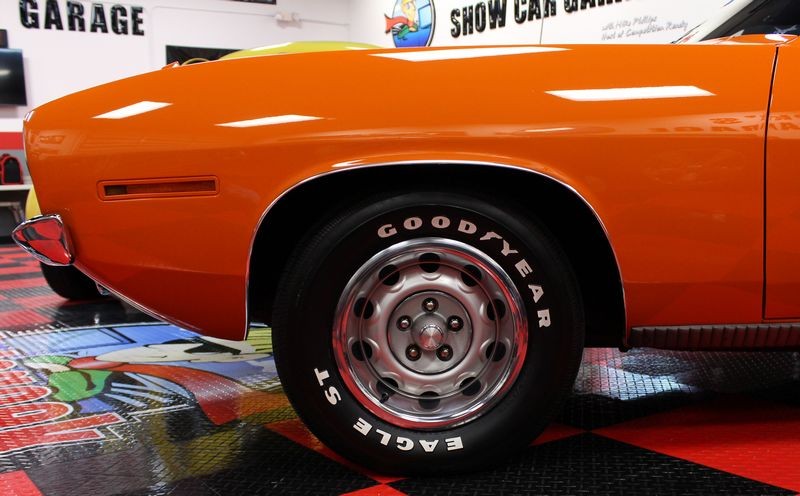 1970 Cuda detailed by Mike Phillips at Autogeek