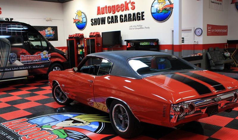 1971 Chevelle Resto-Rod - BLACKFIRE Review by Mike Phillips