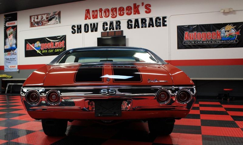 1971 Chevelle Resto-Rod - BLACKFIRE Review by Mike Phillips