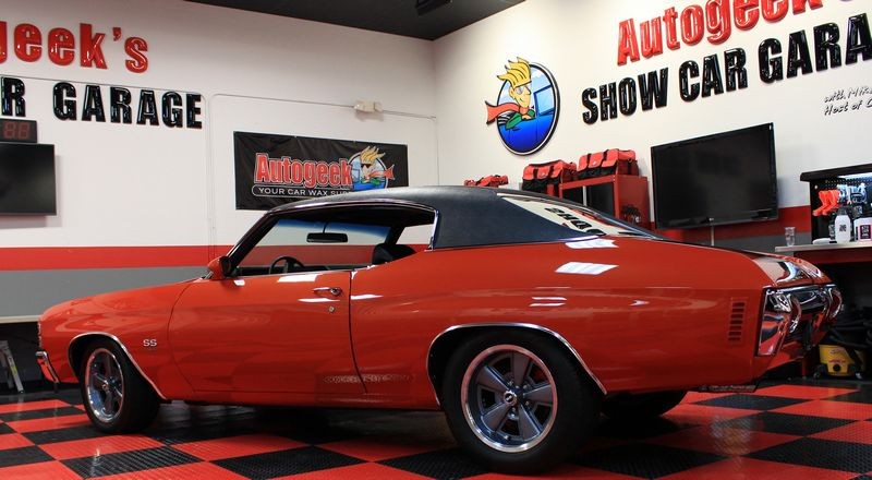 1971 Chevelle Resto-Rod - BLACKFIRE Review by Mike Phillips
