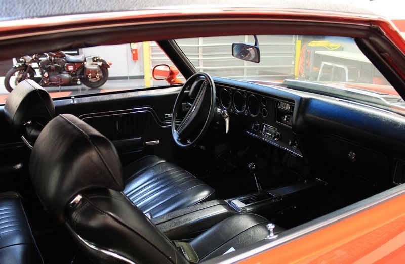 1971 Chevelle Resto-Rod - BLACKFIRE Review by Mike Phillips