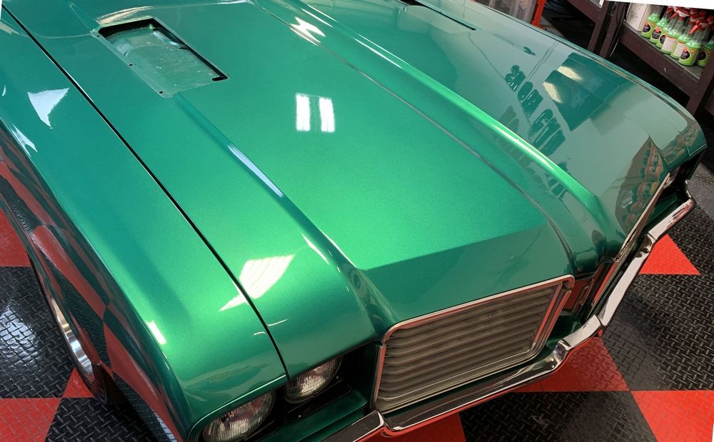 1972 Cutlass Wetsanding by Mike Phillips