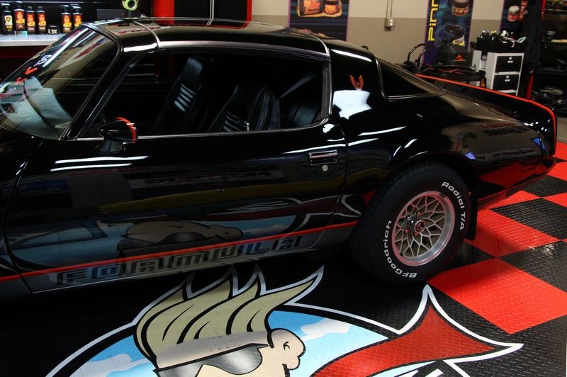 1979 Firebird Formula detailed at AutogeekOnline.net
