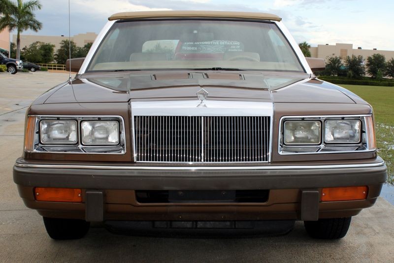 1986 Chrysler Town &amp;amp; Country Convertible Woody