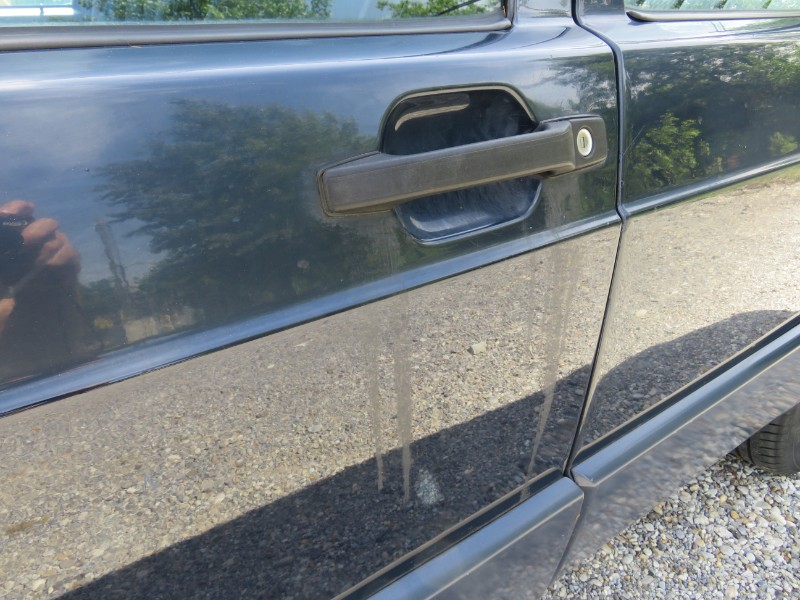 1992 Mercedes-Benz 190 E | 1997cc | midnight blue 904