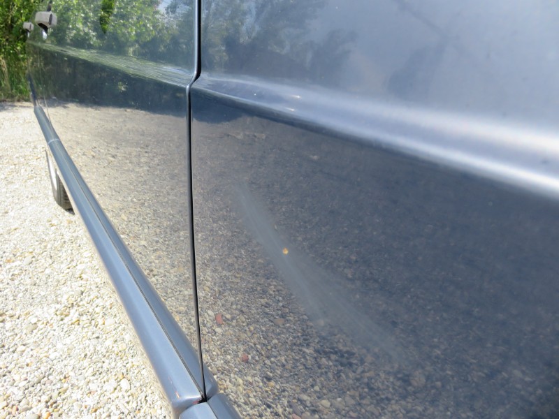 1992 Mercedes-Benz 190 E | 1997cc | midnight blue 904