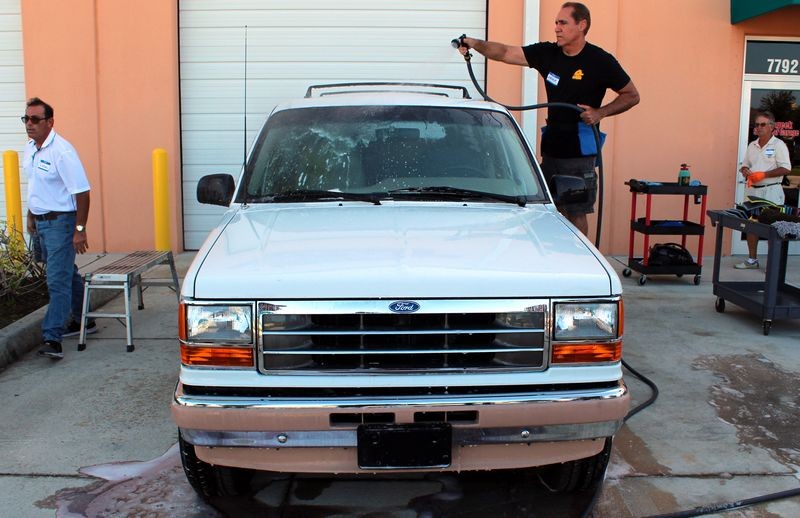 1993 Ford Explorer - Extreme Makeover Mike Phillips Autogeek