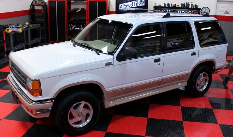 1993 Ford Explorer - Extreme Makeover Mike Phillips Autogeek