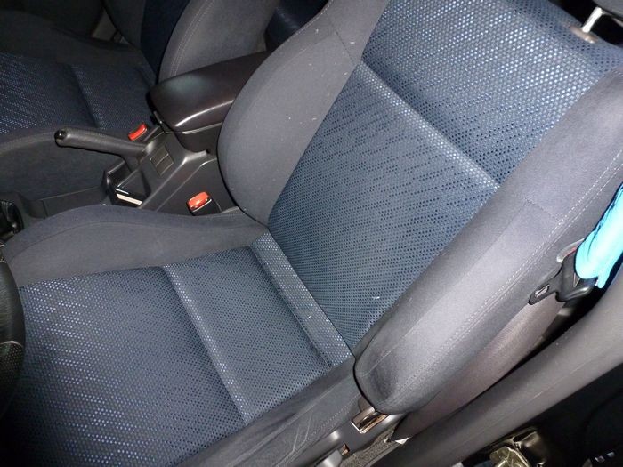 2-5-13_Interior_1_700