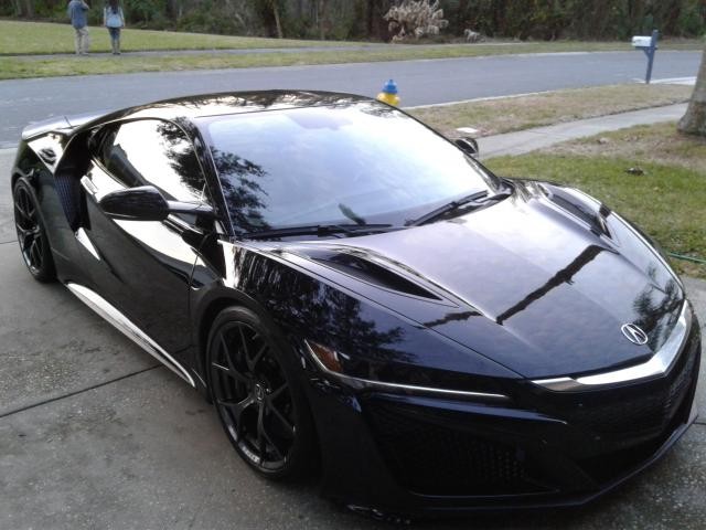 2017_Acura_NSX_01