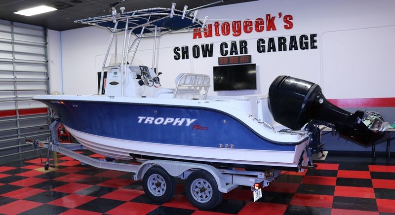 21 Foot Trophy Center Consol Boat Detailing Class Mike Phillips
