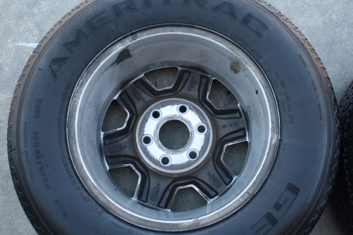 290