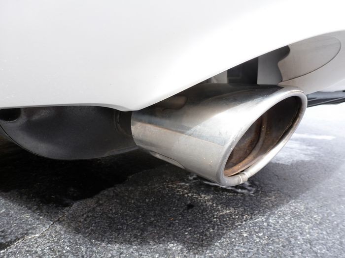 3-10-13_Exhaust_Before_1_700