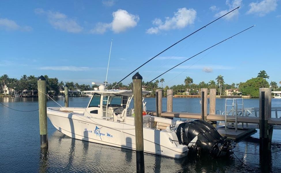 37 Boston Whaler