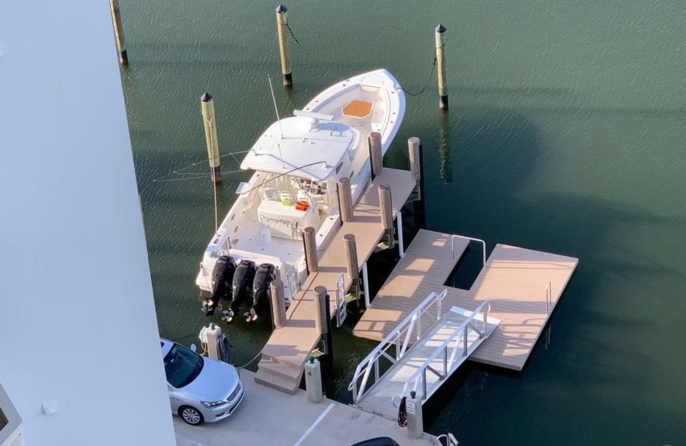 37 Boston Whaler