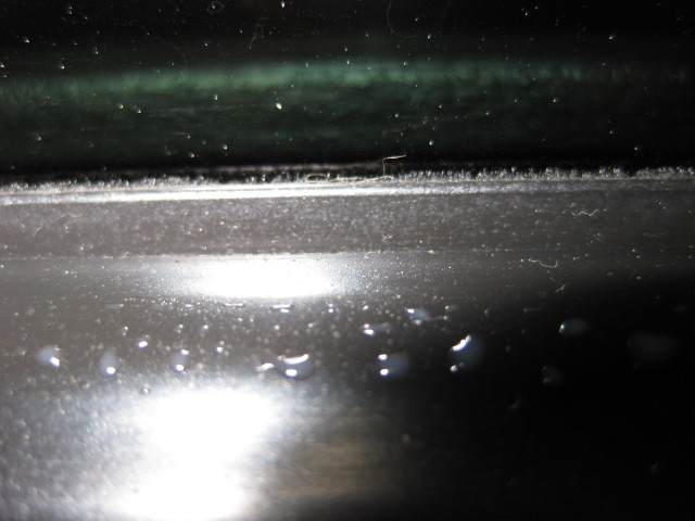 41-On_window_seal