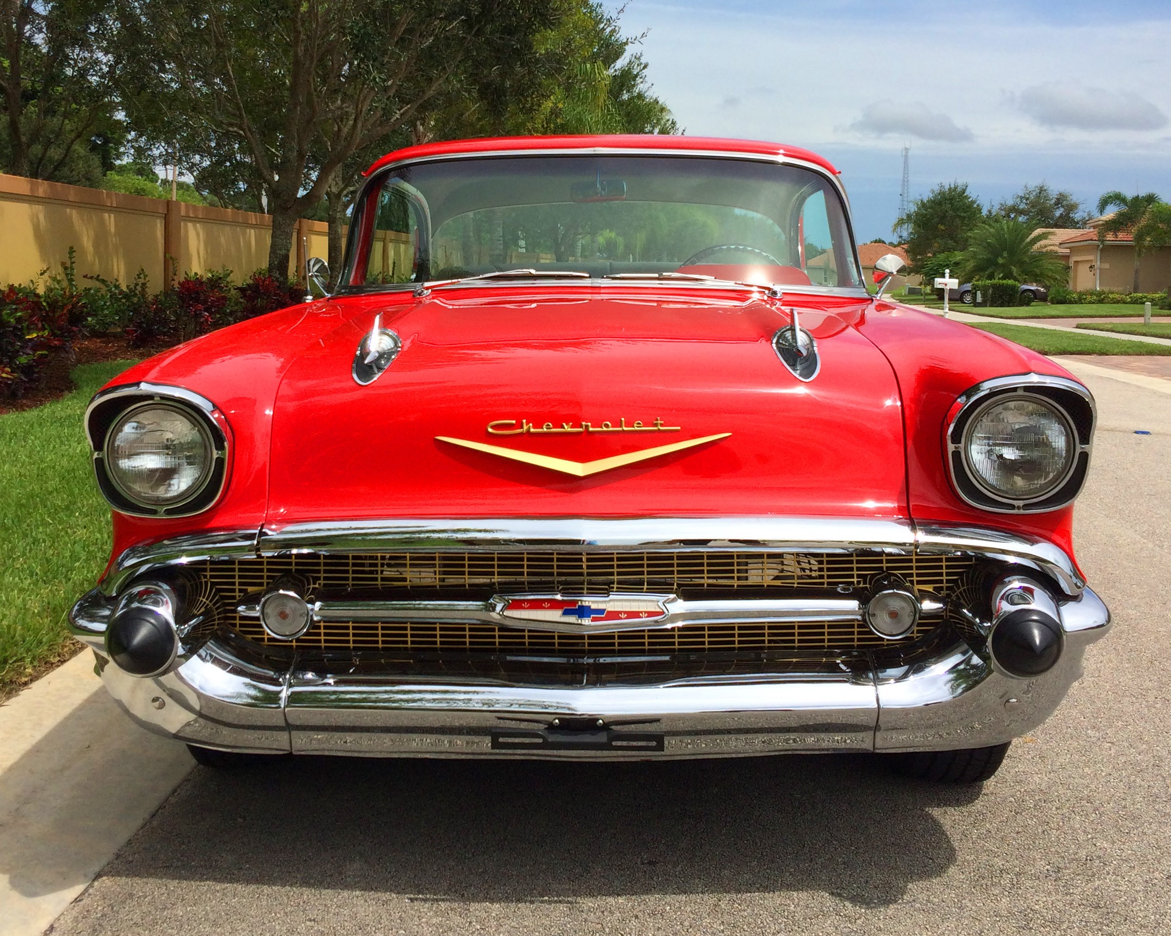 57_Chevy_Head_On