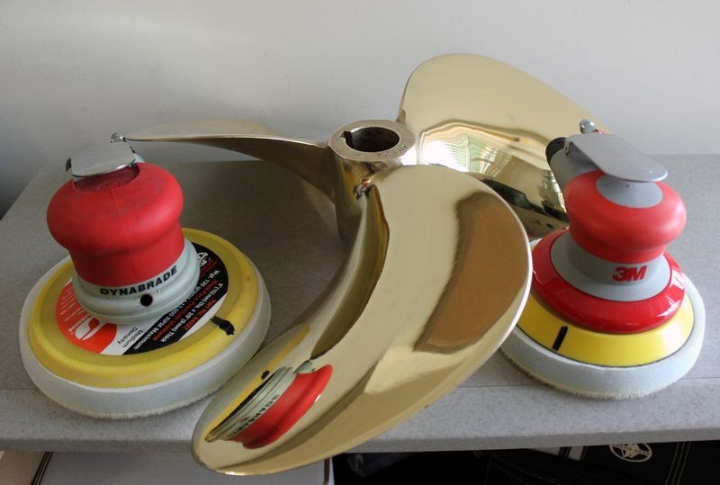 Air-powered DA Sander