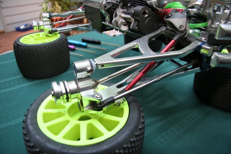 All aluminum TRAXXAS Revo Show Truck