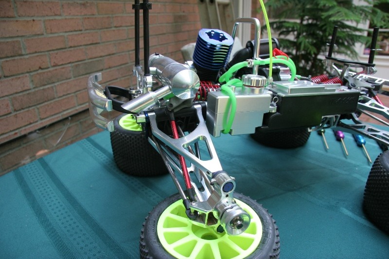 All aluminum TRAXXAS Revo Show Truck