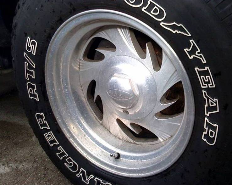 Aluminum Wheel Before Polish