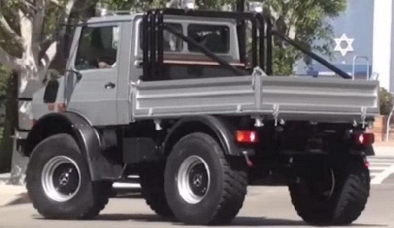 Arnold_Schwarzeneggers_Truck