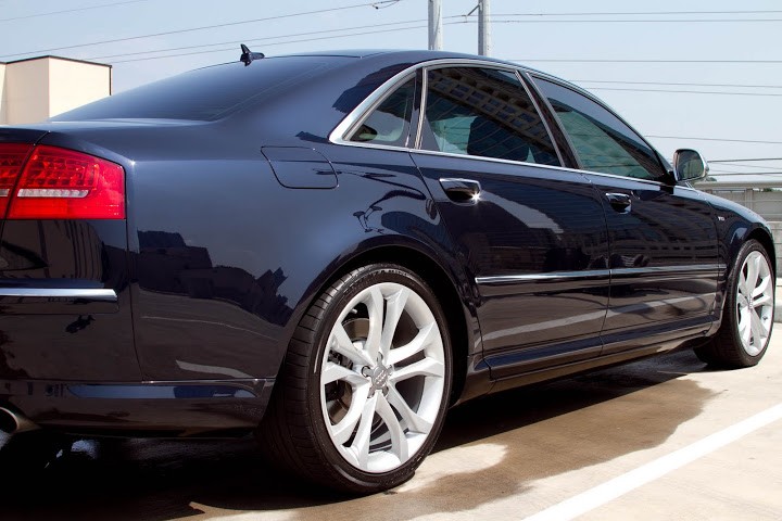 Audi_S8