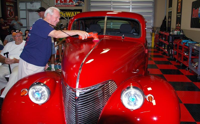 Autogeeks Cars and Coffee with Mike Phillips May 2014