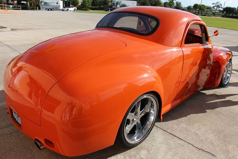 Autogeeks Cars and Coffee with Mike Phillips