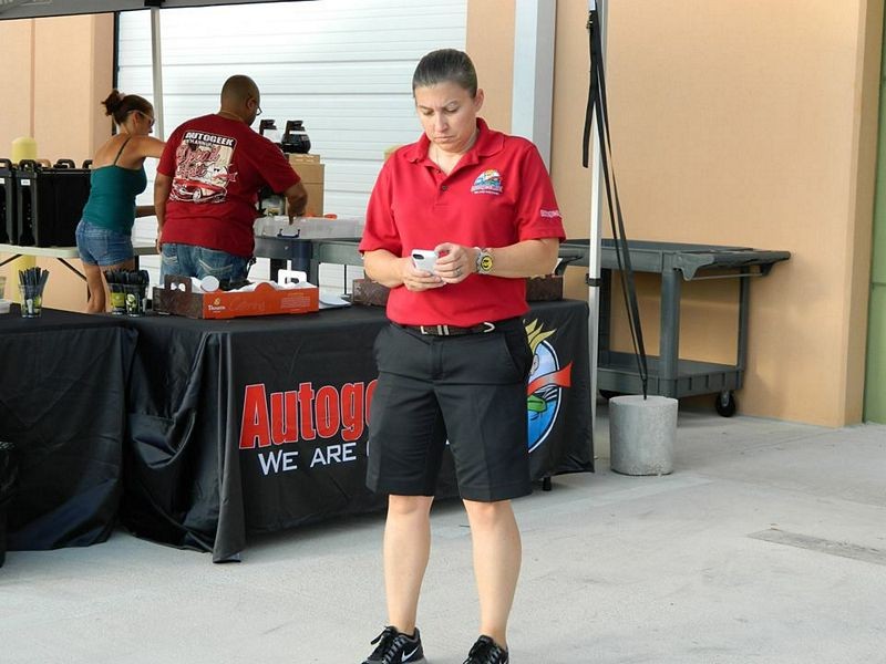 Autogeeks Cars and Coffee with Mike Phillips