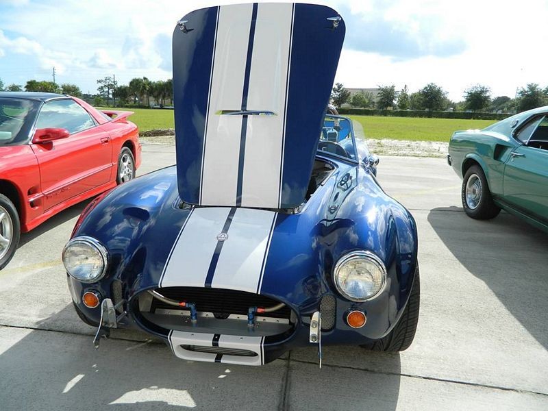 Autogeeks Cars and Coffee with Mike Phillips