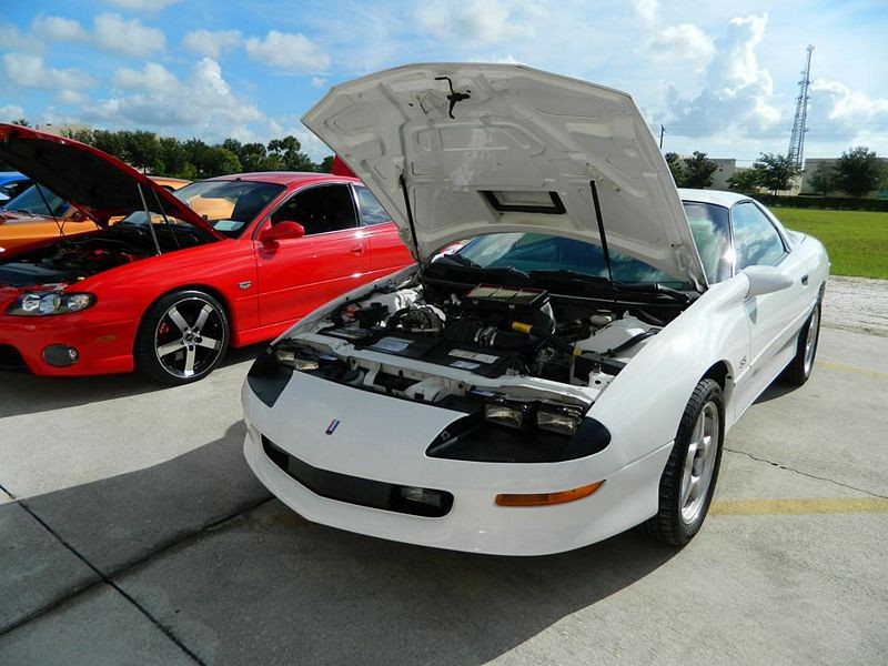 Autogeeks Cars and Coffee with Mike Phillips