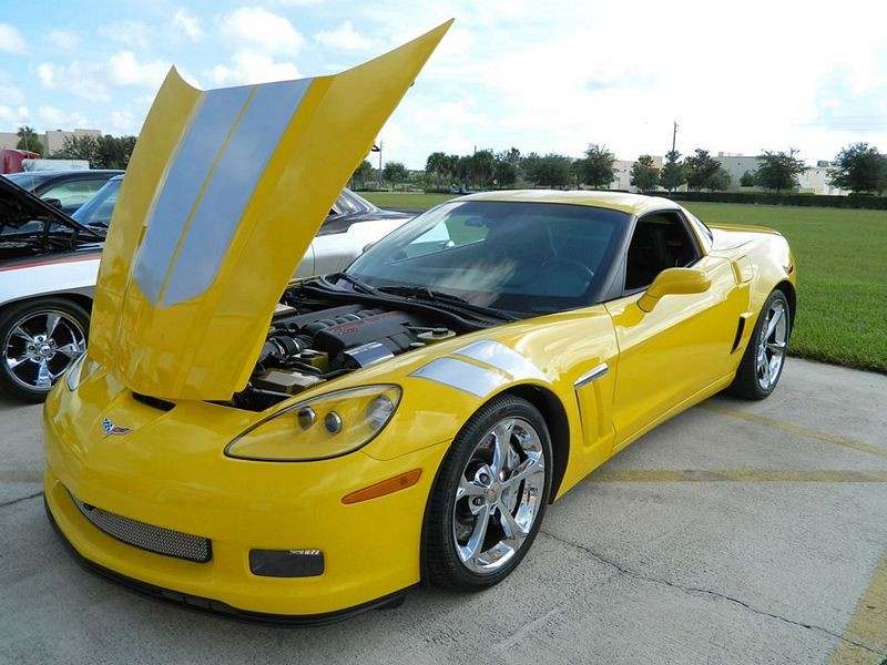Autogeeks Cars and Coffee with Mike Phillips