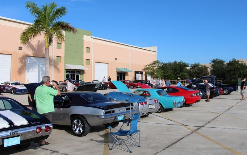 Autogeeks Cars and Coffee with Mike Phillips