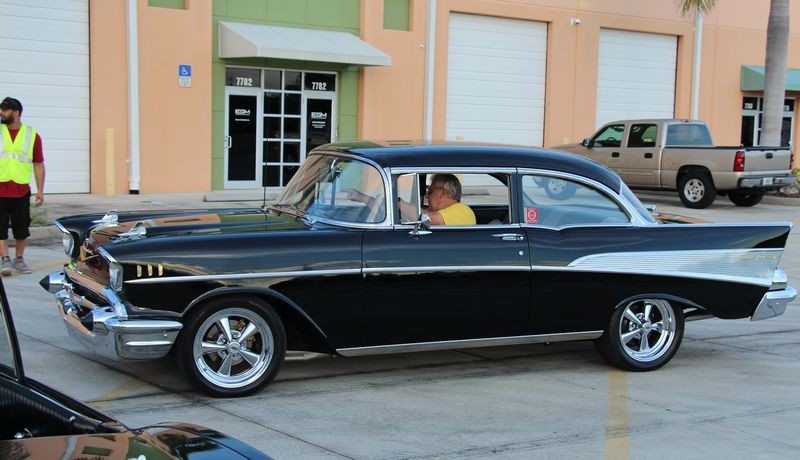 Autogeeks Cars and Coffee with Mike Phillips