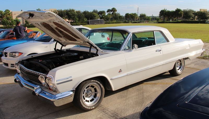 Autogeeks Cars and Coffee with Mike Phillips