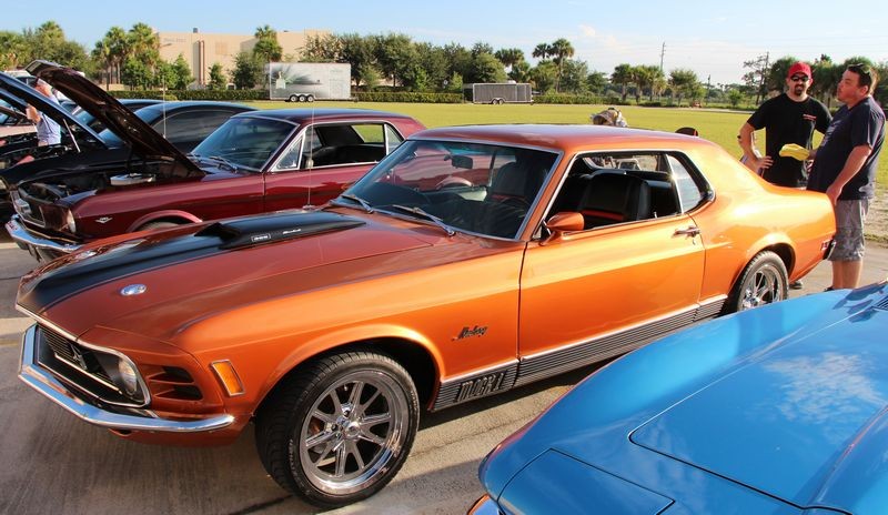 Autogeeks Cars and Coffee with Mike Phillips