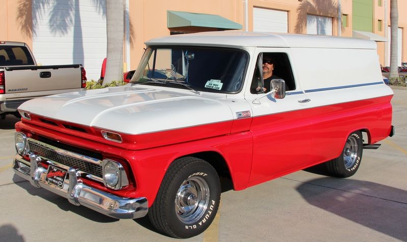 Autogeeks Cars and Coffee with Mike Phillips