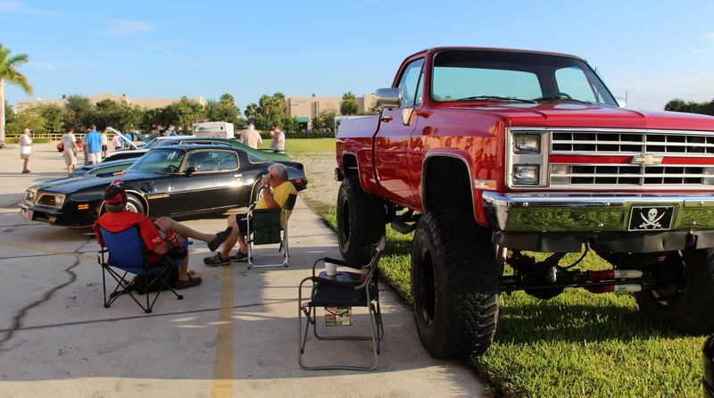 Autogeeks Cars and Coffee with Mike Phillips