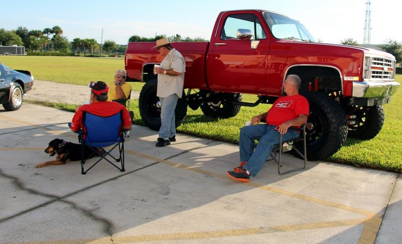 Autogeeks Cars and Coffee with Mike Phillips